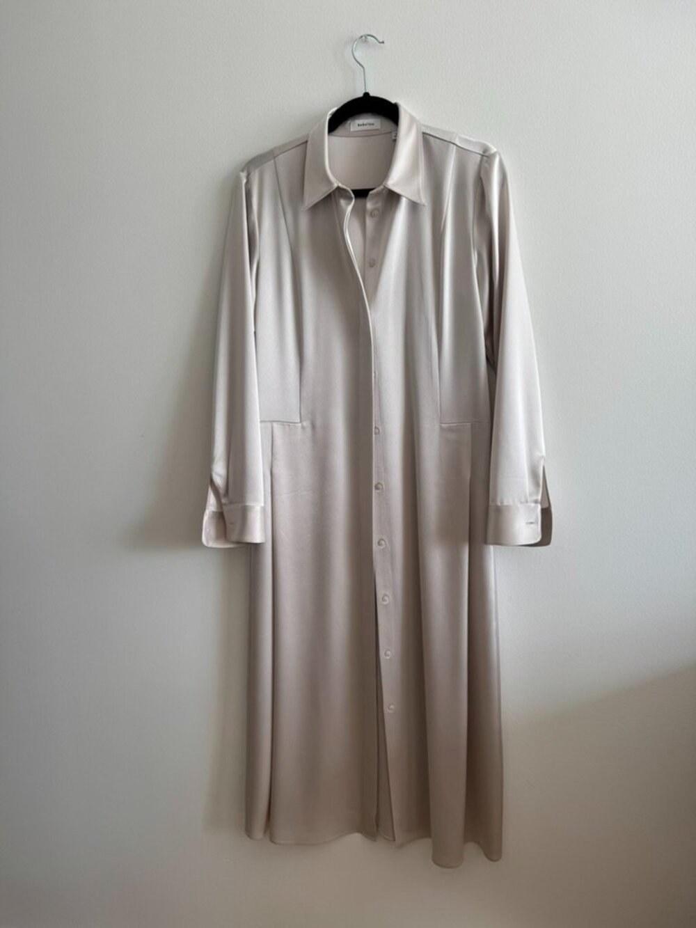 Aritzia Babaton Hearst Satin Dress